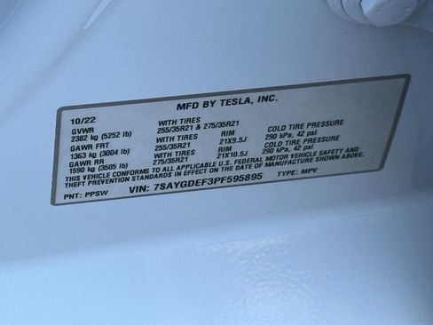 Used 2023 Tesla Model Y Performance image 47