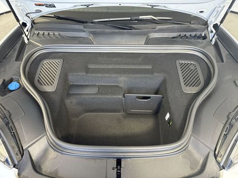 Used 2025 Porsche Macan Electric image 22