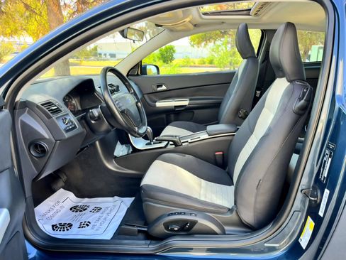 Used 2011 Volvo C30 T5 w/ Preferred Pkg FWD image 21