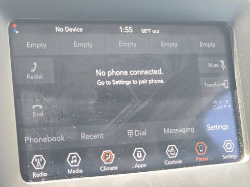 Used 2019 Jeep Cherokee Latitude Plus w/ Cold Weather Group AWD/4WD image 5