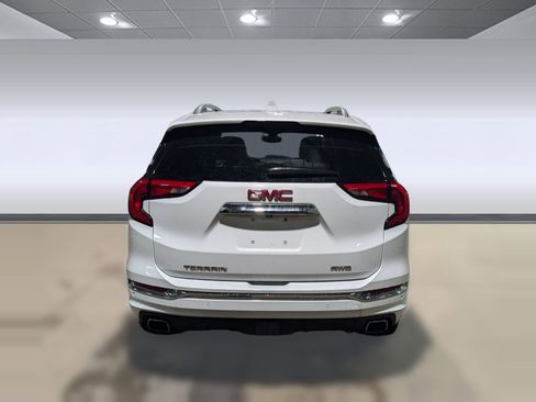 Used 2020 GMC Terrain Denali w/ Denali Premium Package image 9