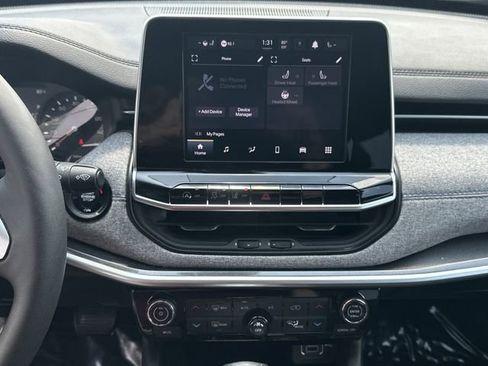 Used 2025 Jeep Compass Latitude w/ Sun & Sound Group image 22