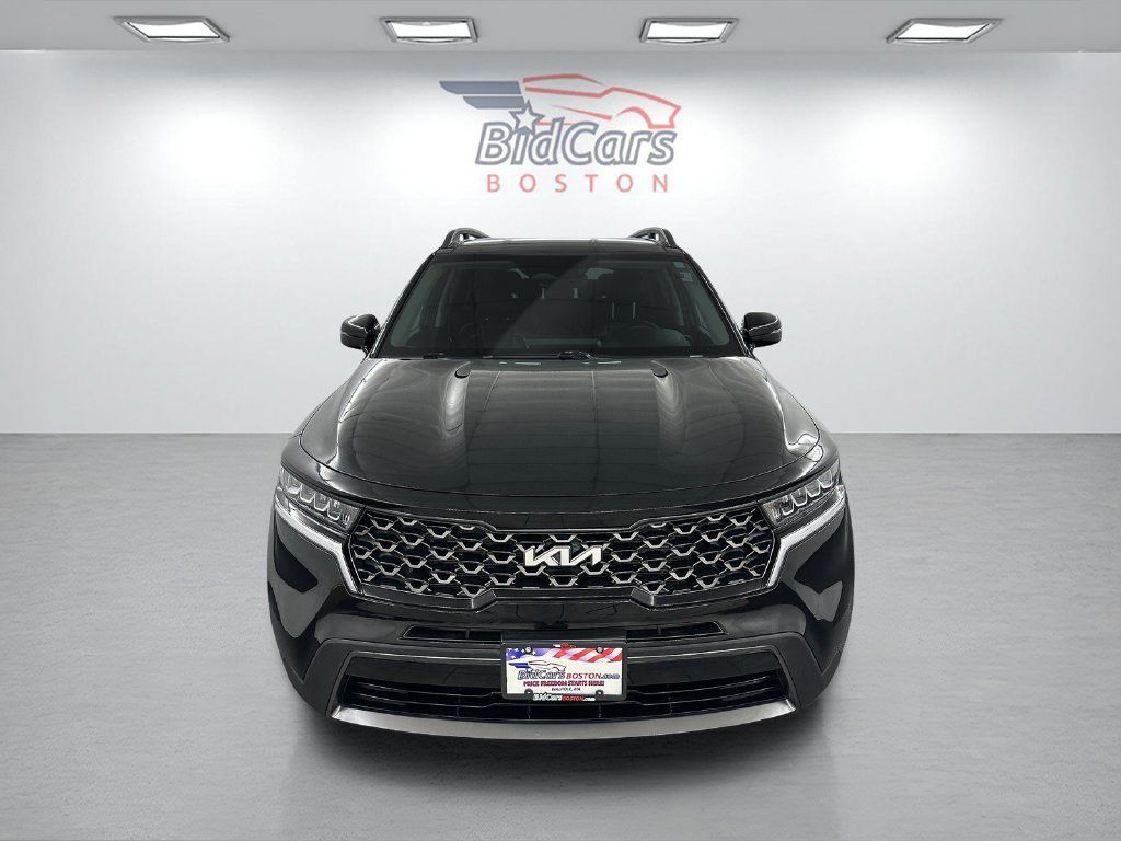Used 2022 Kia Sorento S w/ Panoramic Sunroof Package AWD/4WD image 2