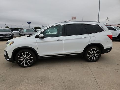 Used 2020 Honda Pilot Elite image 2