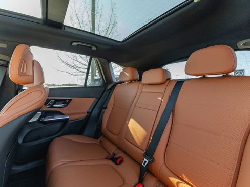 New 2026 Mercedes-Benz GLC 300 4MATIC image 25