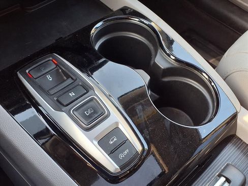 Used 2017 Honda Pilot Touring image 24