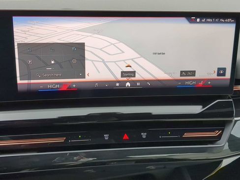 New 2026 BMW 530i xDrive w/ M Sport Package image 31