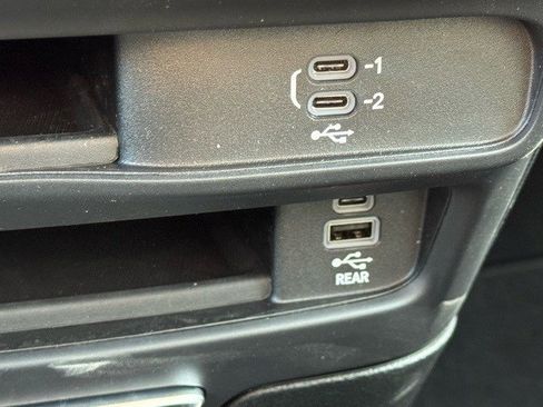 New 2026 Chrysler Pacifica Select image 22