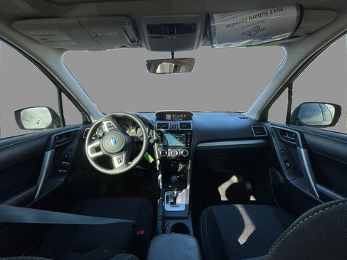 Used 2017 Subaru Forester 2.5i Premium w/ All-Weather Package image 9