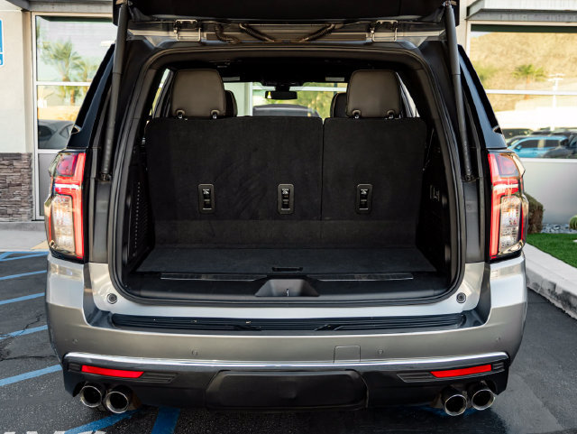 Used 2021 Chevrolet Tahoe Premier AWD/4WD image 33