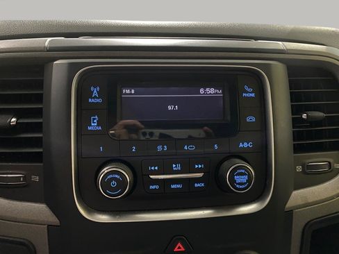 Used 2017 RAM 2500 Tradesman w/ Chrome Appearance Group AWD/4WD image 10