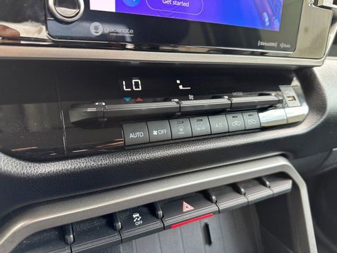 Used 2022 Toyota Tundra SR5 image 28