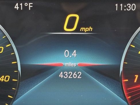 Used 2022 Mercedes-Benz GLE 350 4MATIC image 35