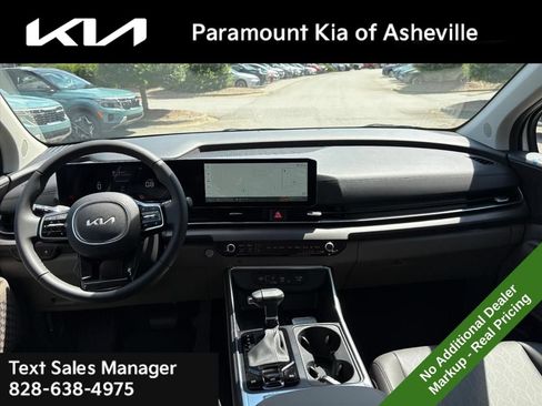 New 2026 Kia Carnival EX FWD image 7