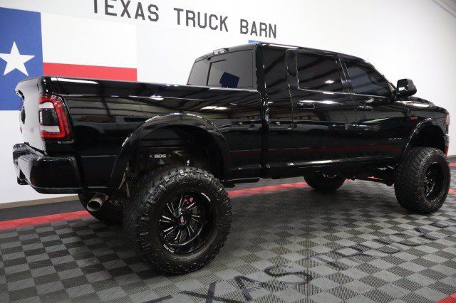 Used 2019 RAM 2500 Laramie w/ Black Appearance Package AWD/4WD image 23