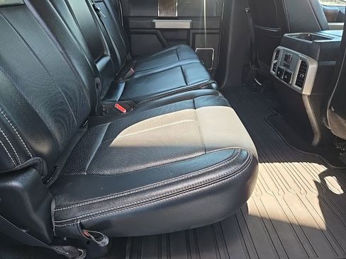 Used 2019 Ford F150 Lariat w/ Equipment Group 502A Luxury AWD/4WD image 31