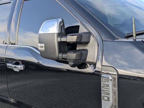 Certified 2024 Ford F250 Platinum AWD/4WD image 9