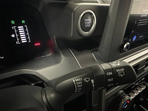 Used 2025 Toyota 4Runner SR5 AWD/4WD image 22