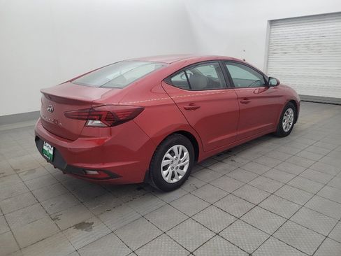 Used 2019 Hyundai Elantra SE FWD image 10