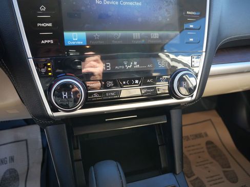 Used 2019 Subaru Outback 2.5i Limited image 16