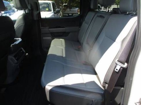 Used 2022 Ford F150 Lariat w/ Max Trailer Tow Package image 16