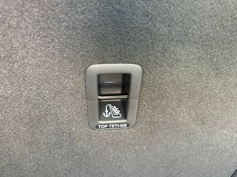 New 2026 Volkswagen Taos SE image 36