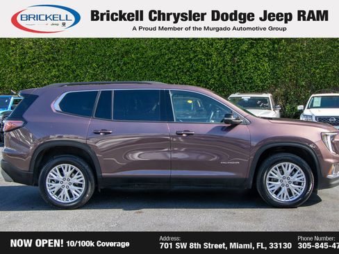 Used 2024 GMC Acadia Elevation image 4