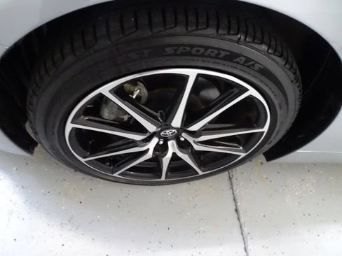 Used 2023 Toyota GR86 RWD image 22