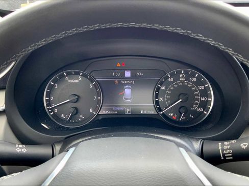 Used 2024 INFINITI QX50 Sensory image 23