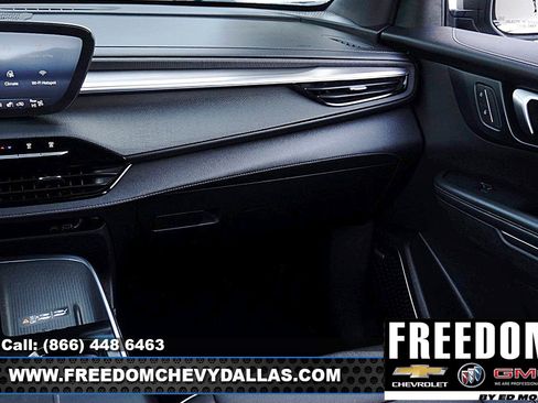 Used 2025 Buick Enclave Preferred image 29