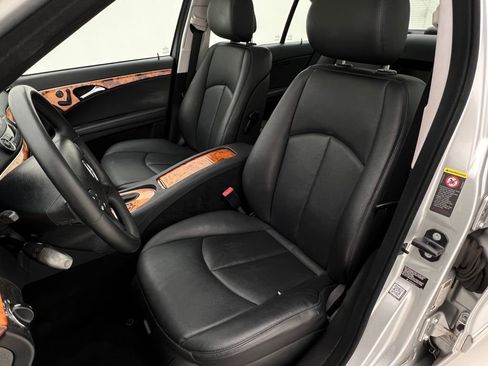 Used 2008 Mercedes-Benz E 350 4MATIC Sedan image 12