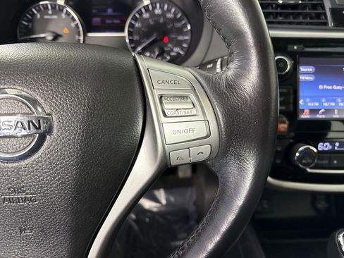 Used 2018 Nissan Altima 2.5 SV w/ 2.5 SV Technology Package image 14