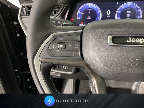 New 2026 Jeep Grand Cherokee Altitude image 21