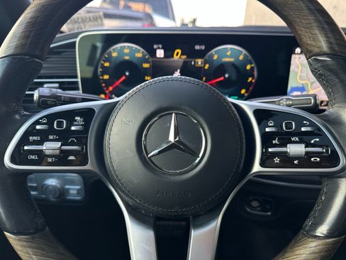 Used 2021 Mercedes-Benz GLS 580 4MATIC image 25