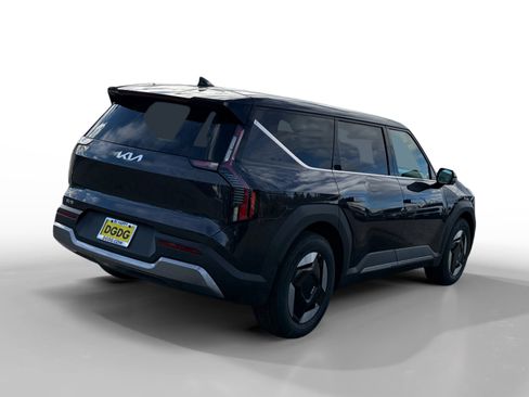 New 2026 Kia EV9 Light image 5