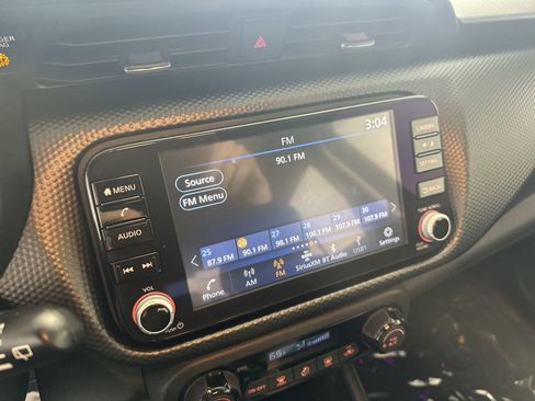 Certified 2022 Nissan Kicks SV w/ Interior Electronics Package FWD image 16