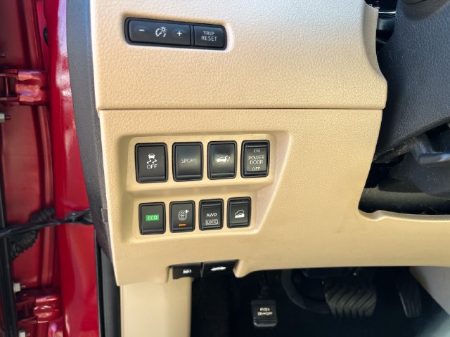 Used 2016 Nissan Rogue SL w/ SL Premium Package AWD/4WD image 31