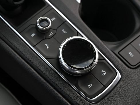 Used 2021 Cadillac XT4 Luxury image 32