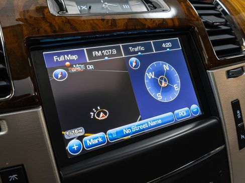 Used 2014 Cadillac Escalade Platinum image 68