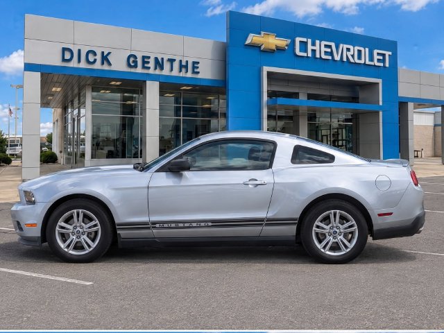 Used 2012 Ford Mustang Coupe RWD image 7