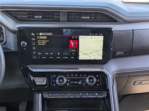 Used 2024 GMC Sierra 1500 Denali w/ Denali Reserve Package AWD/4WD image 18