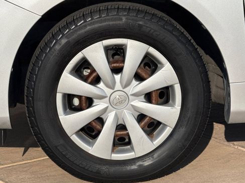 Used 2012 Toyota Corolla image 29