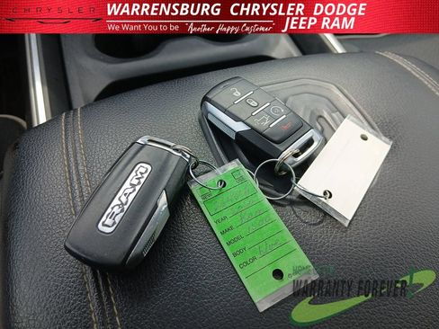 Used 2020 RAM 1500 Laramie AWD/4WD image 30