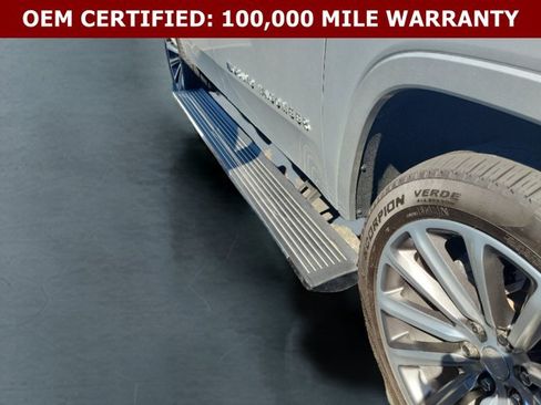 Certified 2024 Jeep Grand Wagoneer Series I AWD/4WD image 4