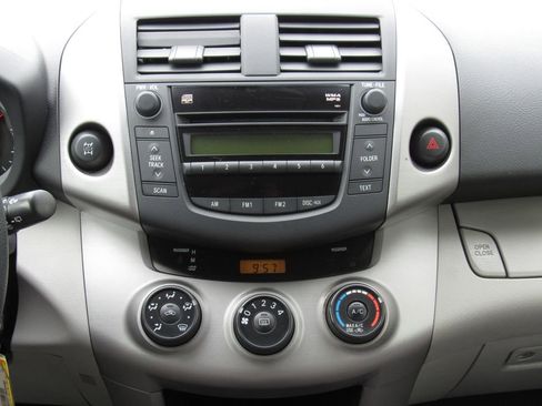 Used 2008 Toyota RAV4 4WD image 23