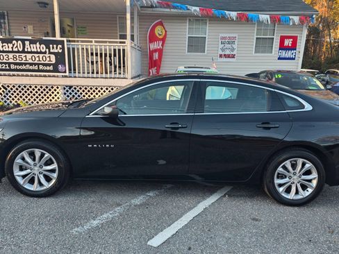 Used 2021 Chevrolet Malibu LT image 1