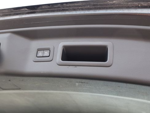 Used 2025 MAZDA CX-70 Plug-In Hybrid w/ Premium Pkg image 22