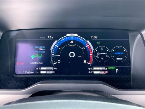 Used 2024 Toyota Sequoia Platinum image 25