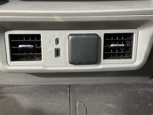 Used 2024 Chevrolet Silverado 2500 LT w/ Convenience Package image 21