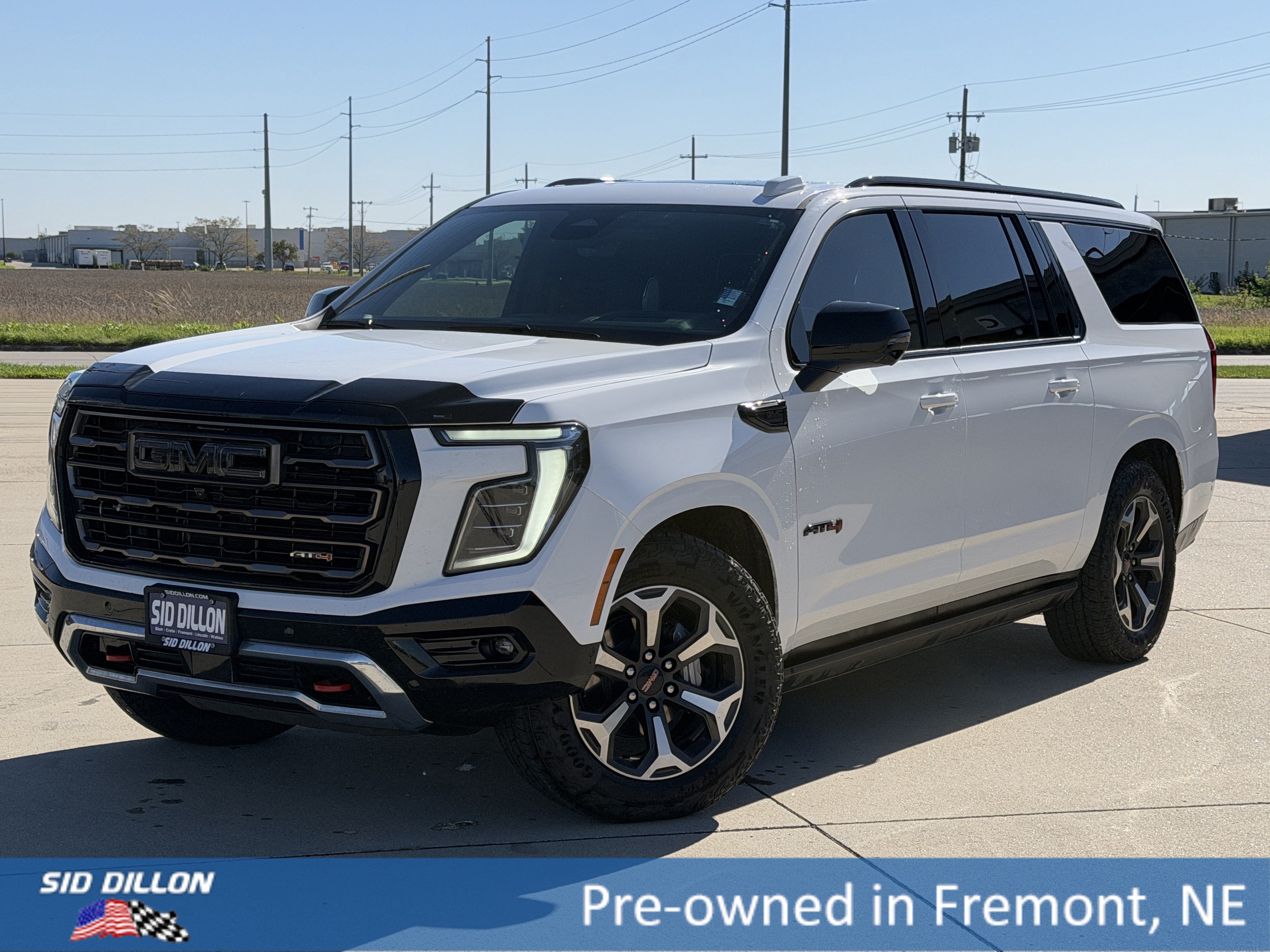 Certified 2026 GMC Yukon XL AT4 Ultimate AWD/4WD image 1